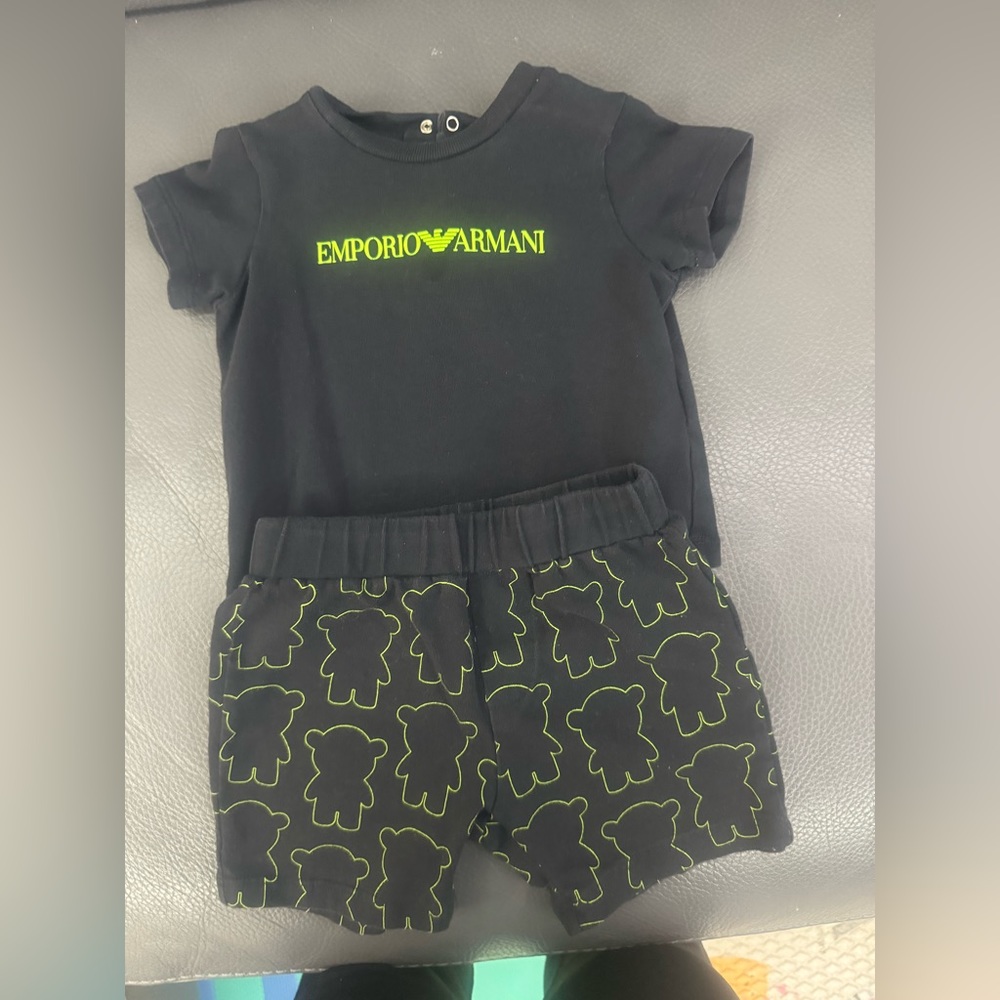 Used Armani Tshirt & Shorts baby boy 3-6m